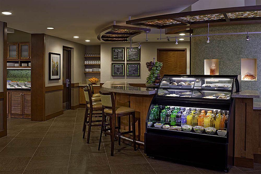 Hyatt Place Cincinnati Blue Ash Restaurang bild